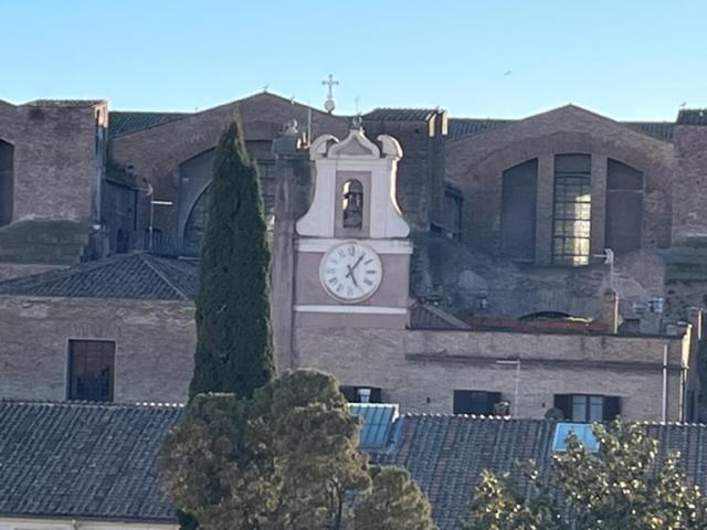 Camera X2 Con Splendida Vista Sulle Terme Di Diocleziano E Sul Chiostro Di Michelangelo Рим Экстерьер фото